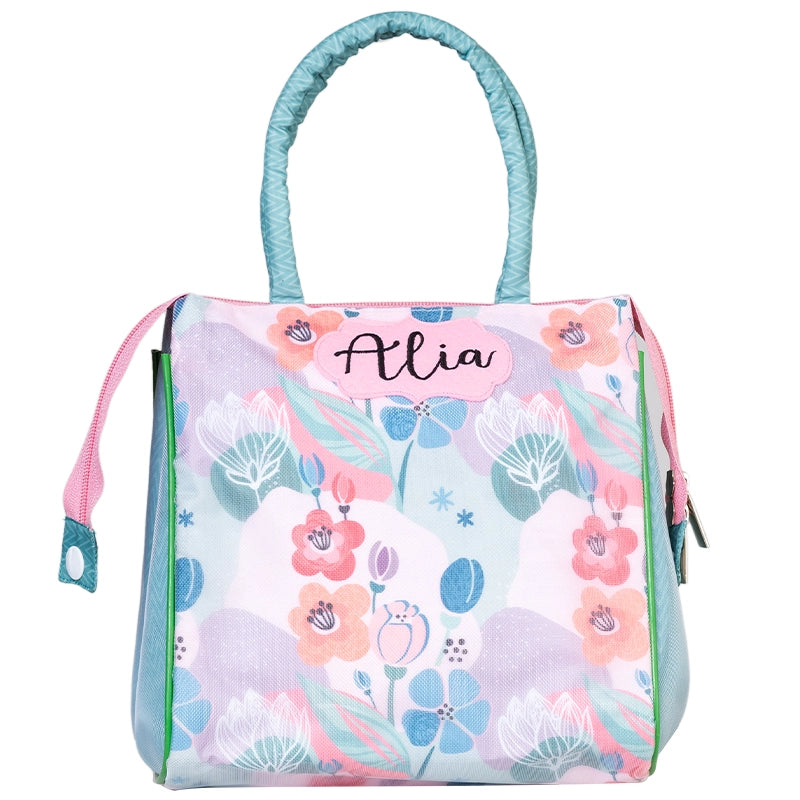 BeigeToteBag.webp