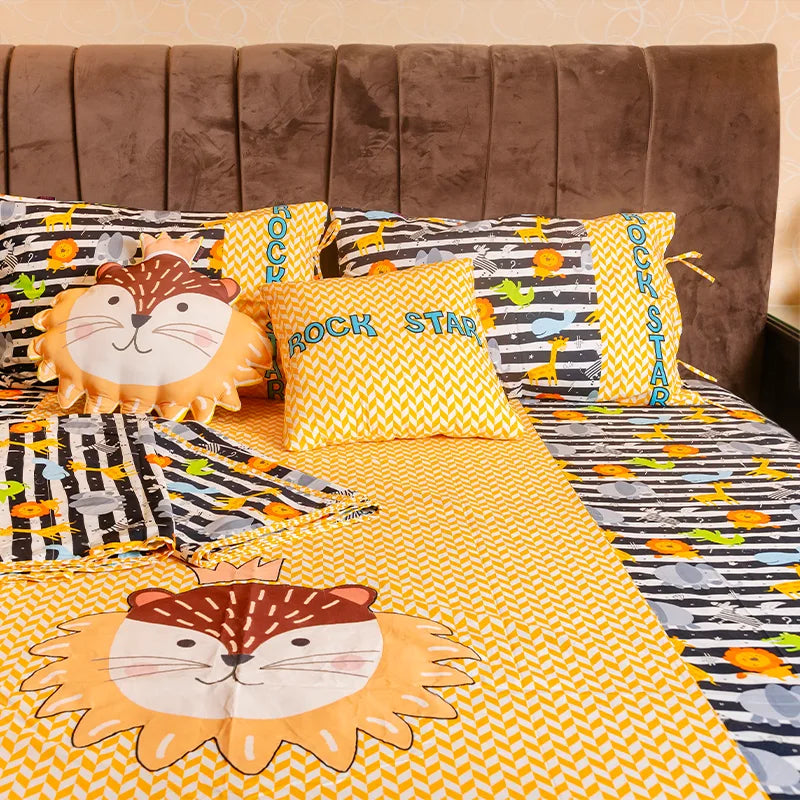 Black_White_Animals_Kids_Bedding_Items_09.webp
