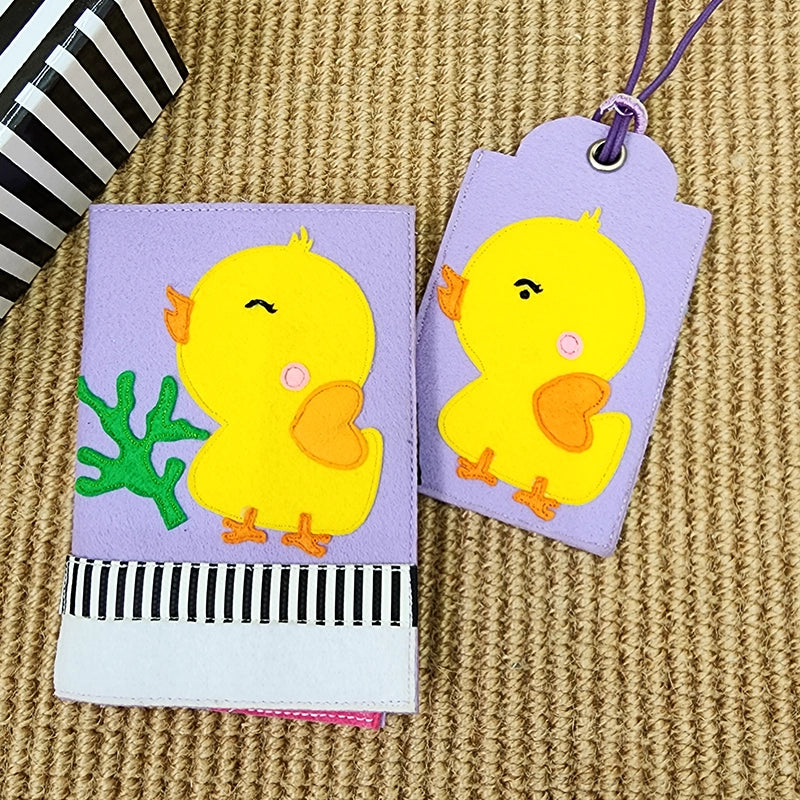 Duckling-Felt-Passport-Cover-luggage-tag-01.webp