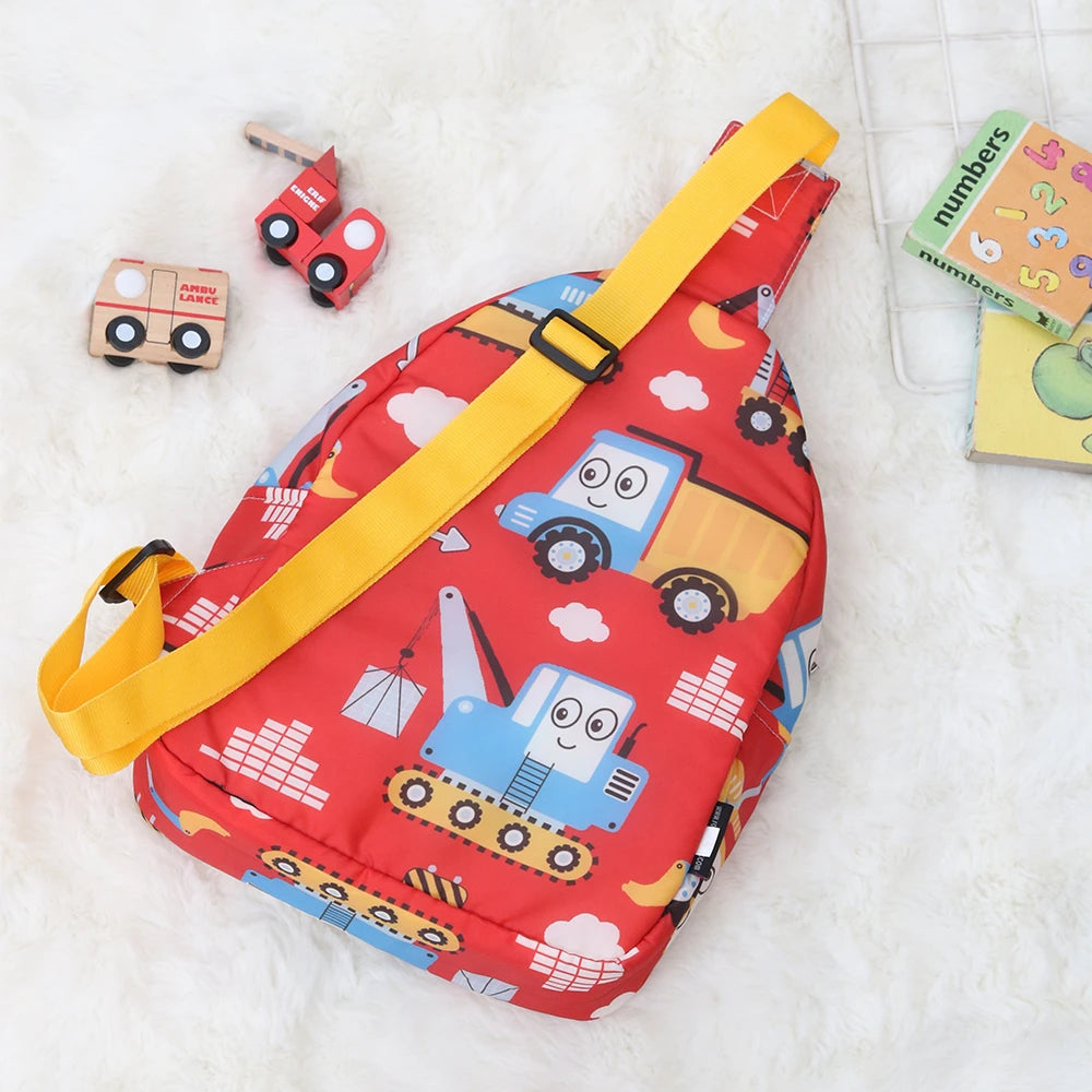 RED_TRUCK_FRONT_SLING_BAG_02.webp