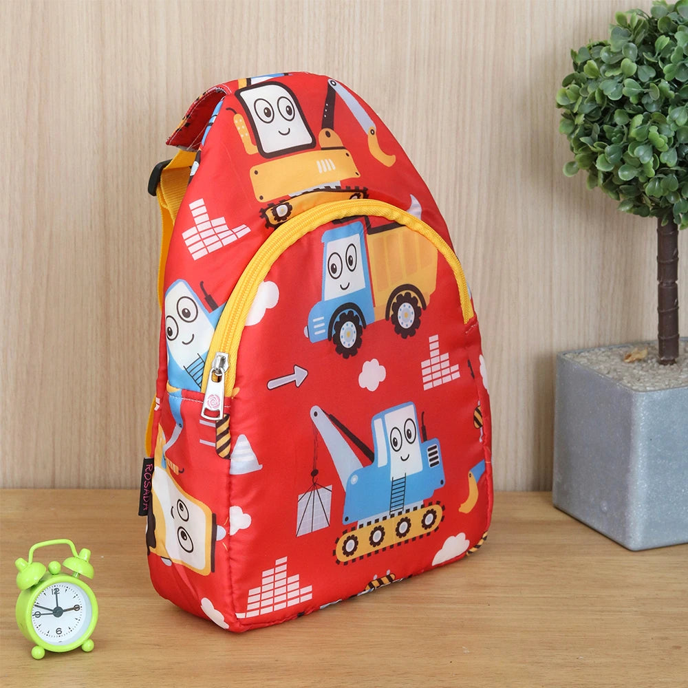 RED_TRUCK_FRONT_SLING_BAG_03.webp