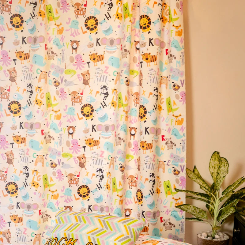 White_Alphabet_Kids_Bedding_Items_04.webp